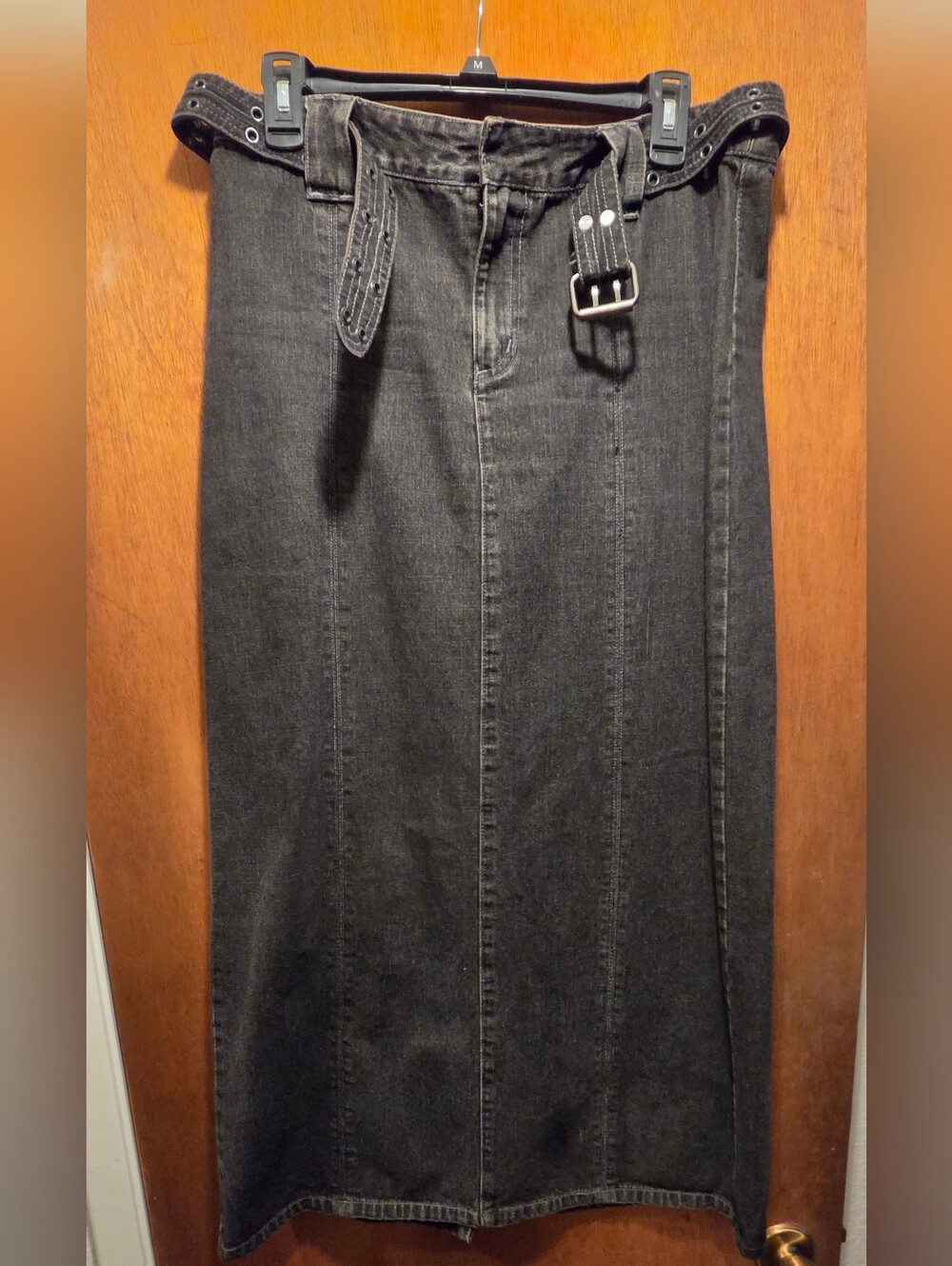 DKNY Black Denim Pencil Skirt with Attached Belt Sz8 - Picture 3 of 10